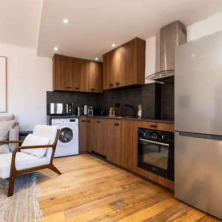 Place Des Lices Apartment