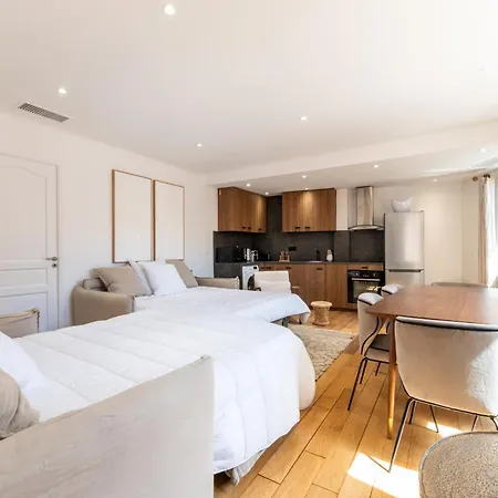 Apartment Place Des Lices - Quaranta Saint-Tropez