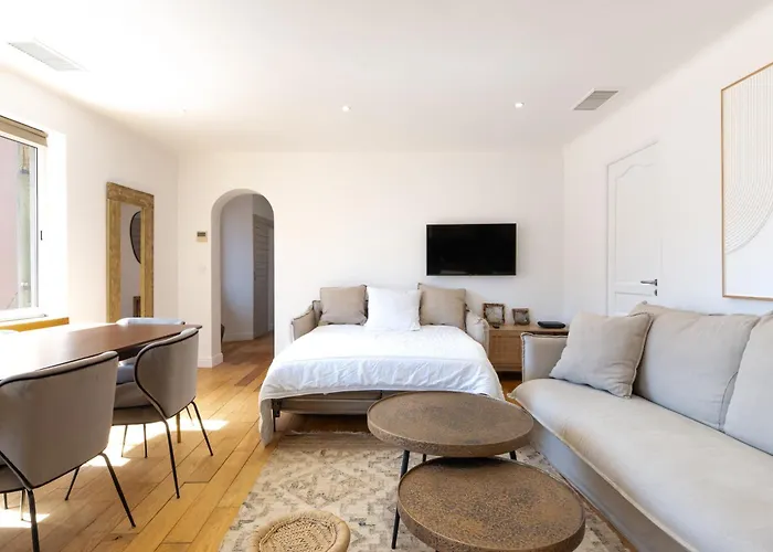 Apartment Place Des Lices - Quaranta *